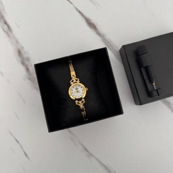 SKU:0332 Gold Vintage inspired Watch zircon stones+in a gift bag stainless steel